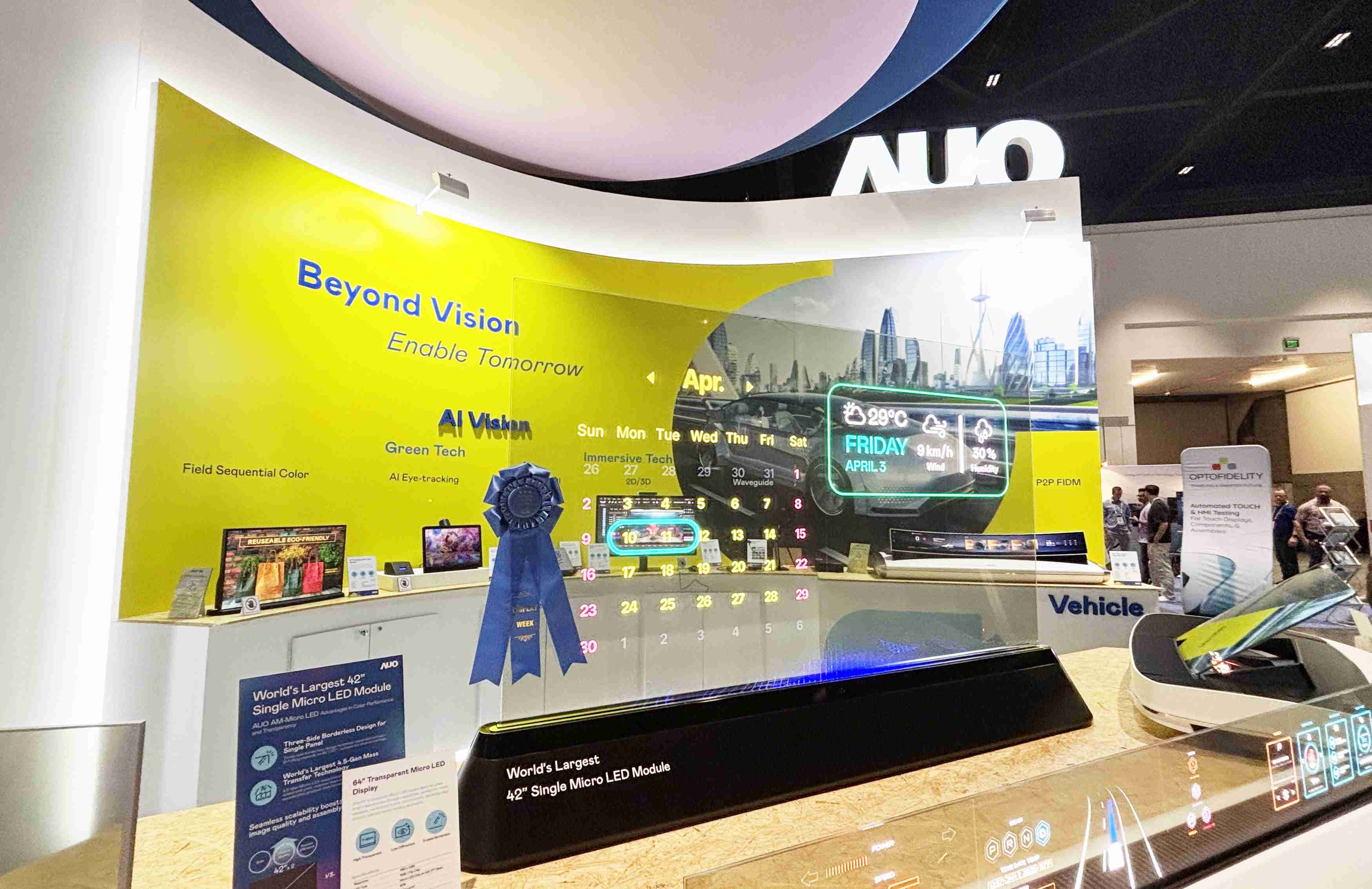 z6mg·人生就是博64吋透明Micro LED显示器获〝最佳Micro LED技术应用奖〞，，其绝妙的透明穿透特性，，，同时具备1,000 nits的高亮度表现，，并透过精细的无缝拼接延伸，，，，可依需求灵活应用于多元场域，，，，展现出Micro LED显示技术划时空的无限潜力